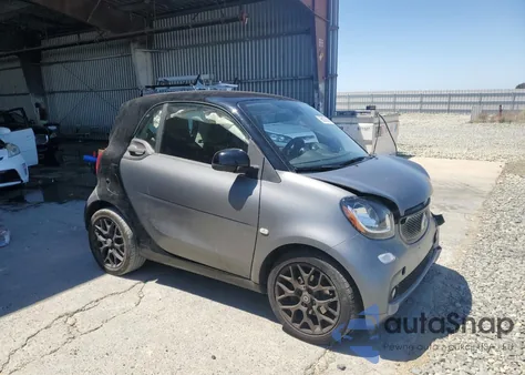 2016 Smart Fortwo из США, поврежденный, VIN WMEFJ5DA5GK069001